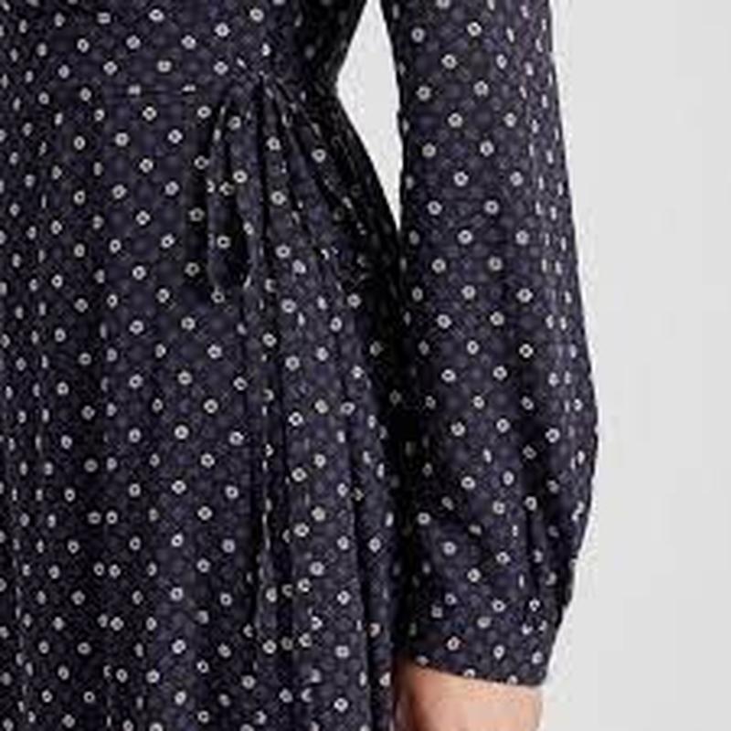 Стильне плаття uniqlo ines de la fressange