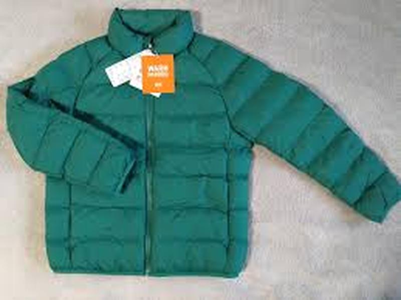 М'який, легкий і теплий дитячий пуховик. uniqlo
