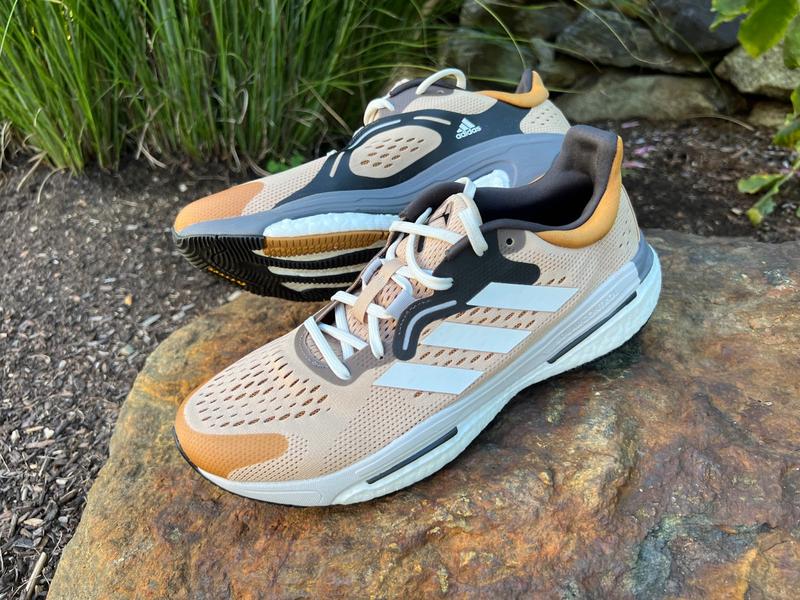Кросівки для бігу adidas solar control