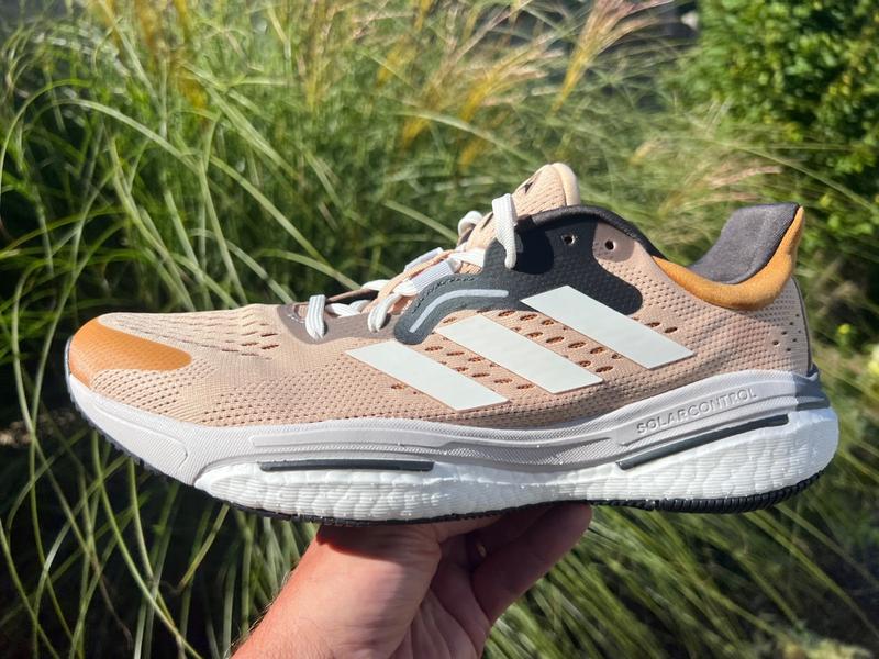 Кросівки для бігу adidas solar control