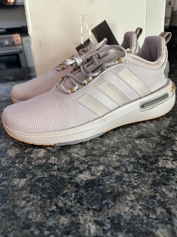 Кросівки adidas racer tr23