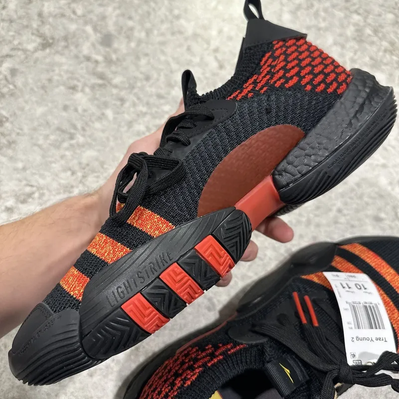 Кросівки adidas trae young 2