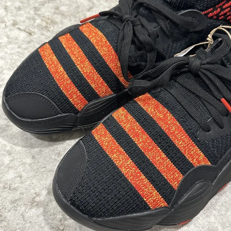 Кросівки adidas trae young 2