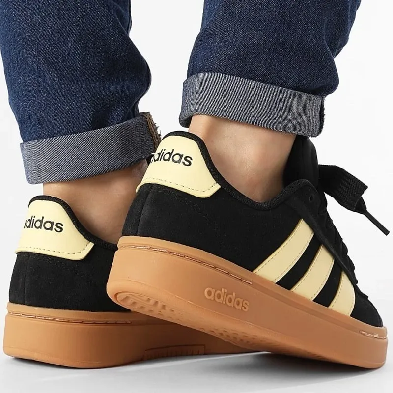 Кросівки adidas women's grand court alpha 00s