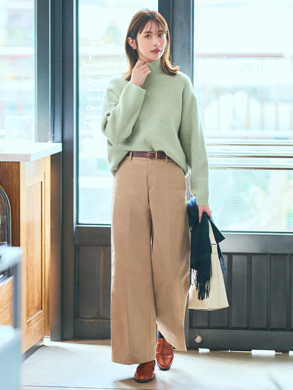 Светр з пряжі soufflé uniqlo