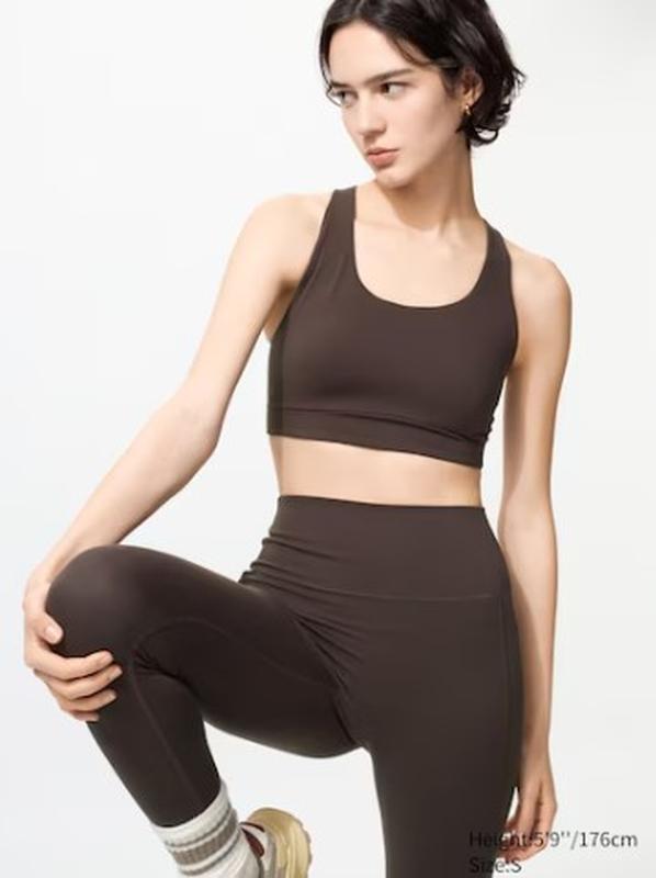 Топ airism uniqlo з вбудованими чашечками