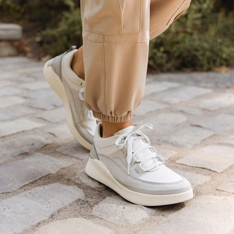 Кросівки sorel out n about™ iv low women's waterproof sneaker