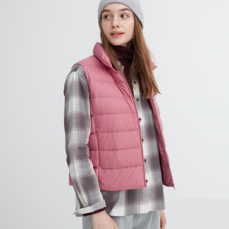 Ультралегкий пуховий жилет uniqlo