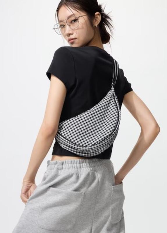 Сумка бананка uniqlo