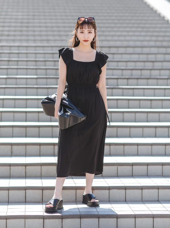 Лляна сукня uniqlo преміум-серії uniqlo:c