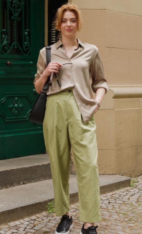 Блузка uniqlo з сатіну