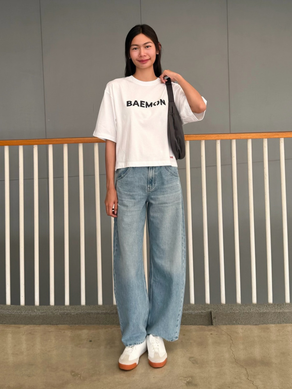 Футболка з графікою babymonster ut uniqlo