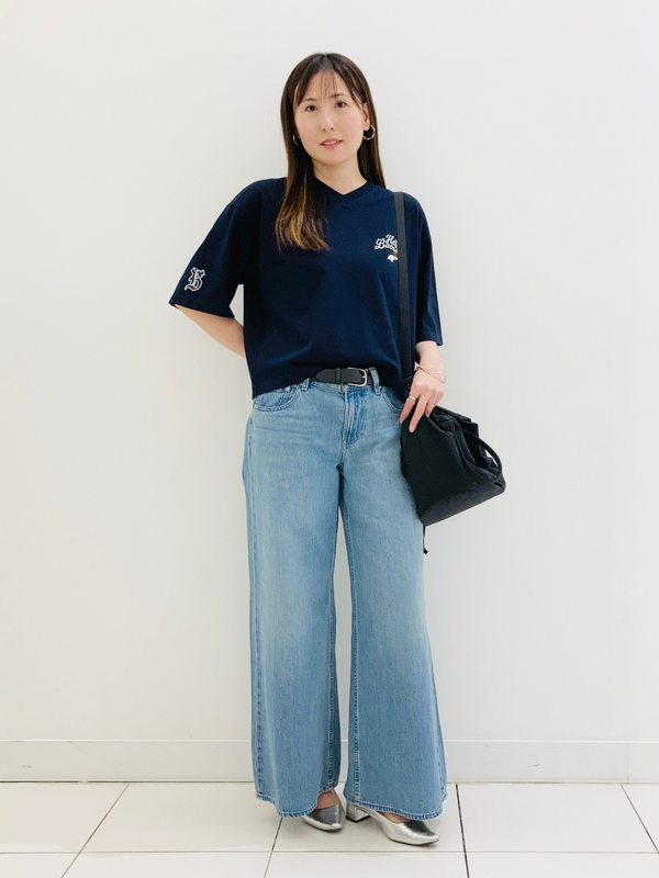 Футболка з графікою babymonster ut uniqlo