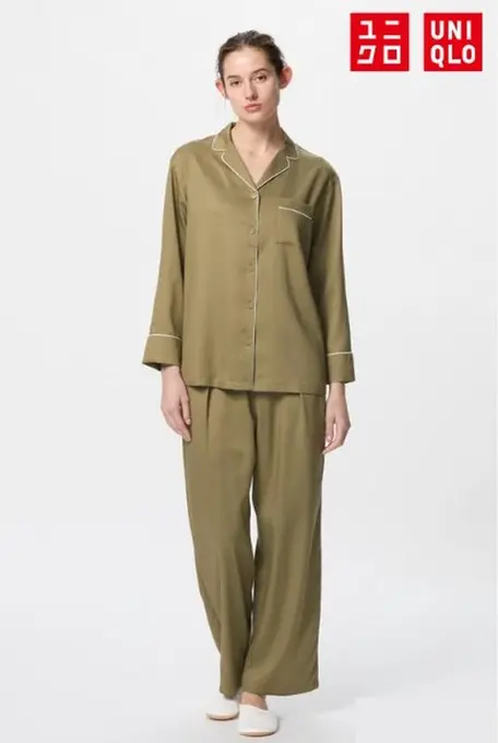 Піжама сатинова uniqlo
