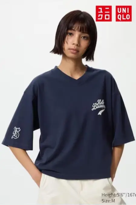 Футболка з графікою babymonster ut uniqlo