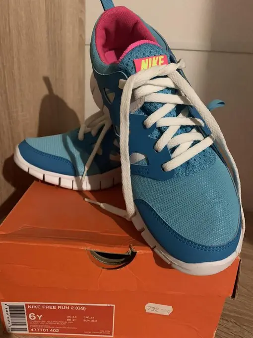 Взуття для бігу nike free run 2 gs